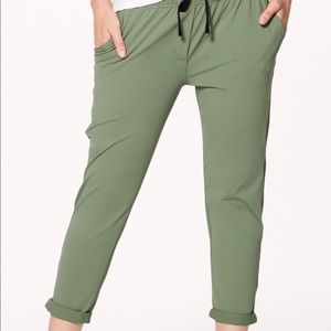 Lulu lemon olive green jet crop pants
